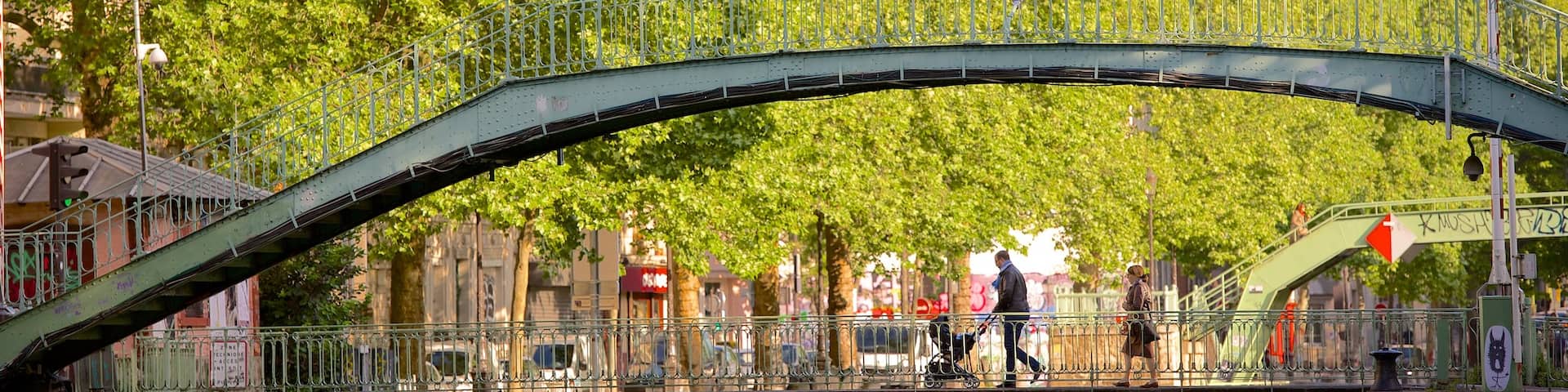 11th Arrondissement which includes a bridge and a river or creek