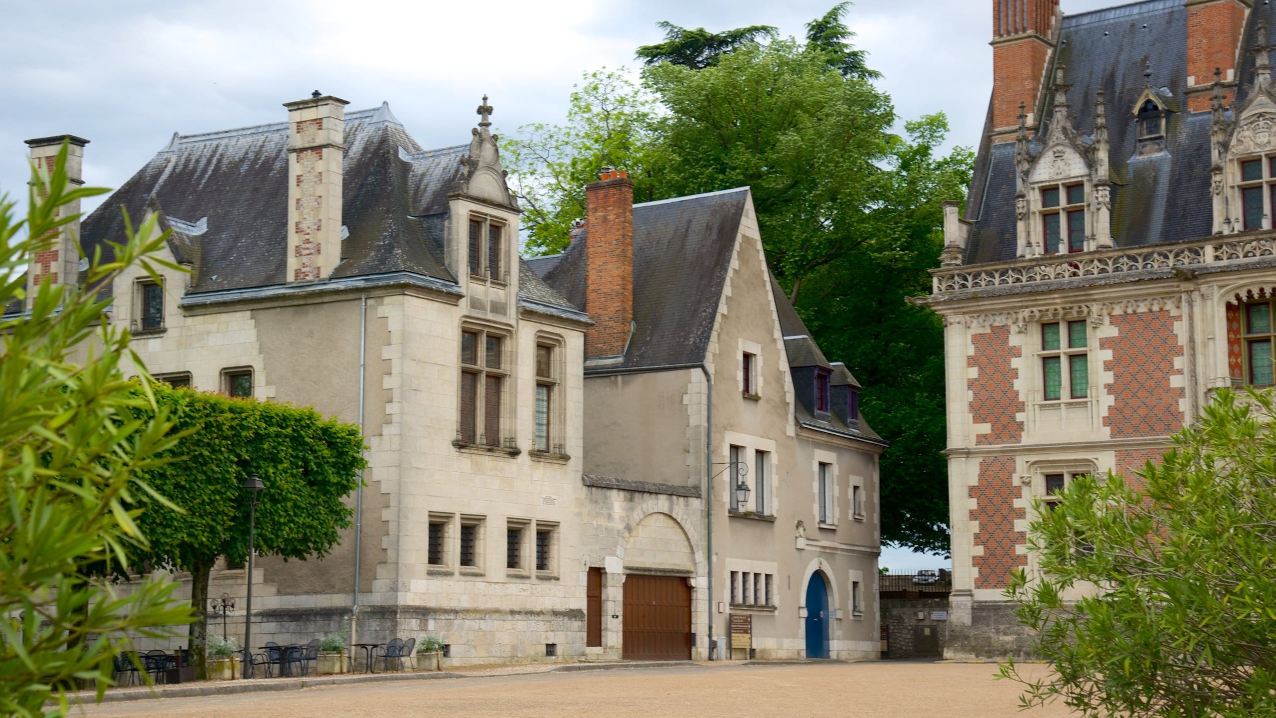 Royal Château of Blois, FR holiday homes from NZ 102/night Bookabach