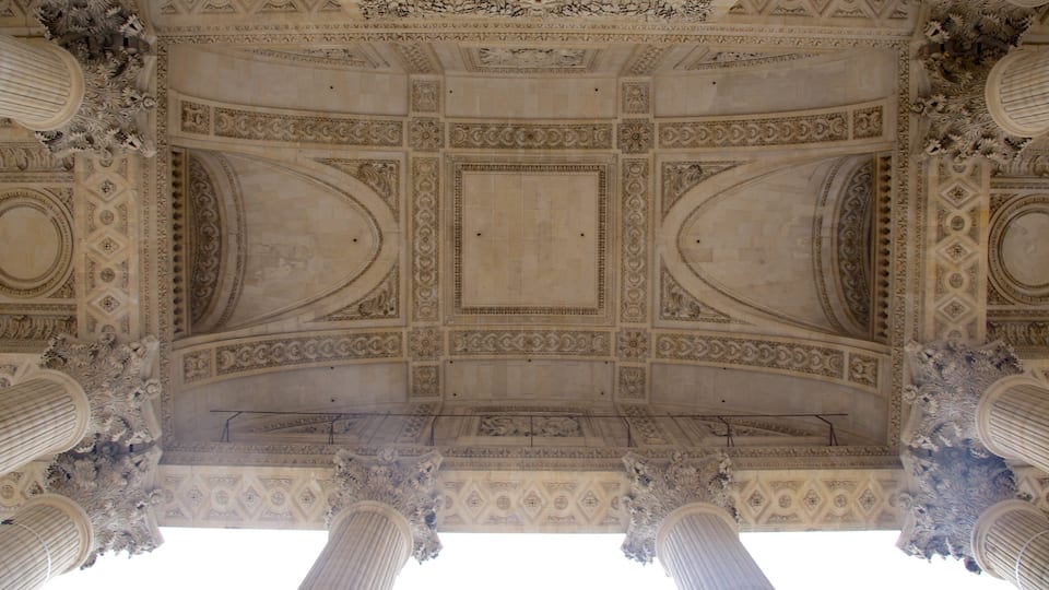 Quartier Latin - Panthéon caracterizando arquitetura de patrimônio e vistas internas