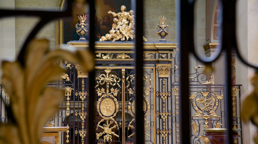 Église Notre-Dame toont historisch erfgoed en een kerk of kathedraal