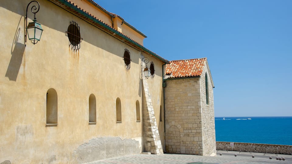 Cathédrale Notre-Dame-de-la-Platea d\'Antibes