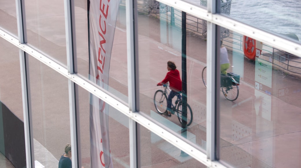 Cap Sciences que incluye ciclismo