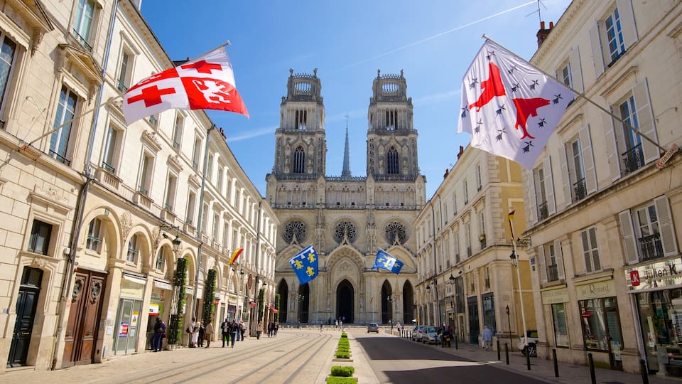 Sainte-Croix Cathedral which includes street scenes, heritage architecture and a church or cathedral