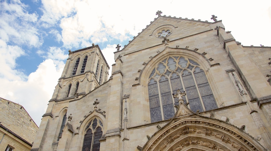 Bordeaux mettant en vedette patrimoine architectural et église ou cathédrale