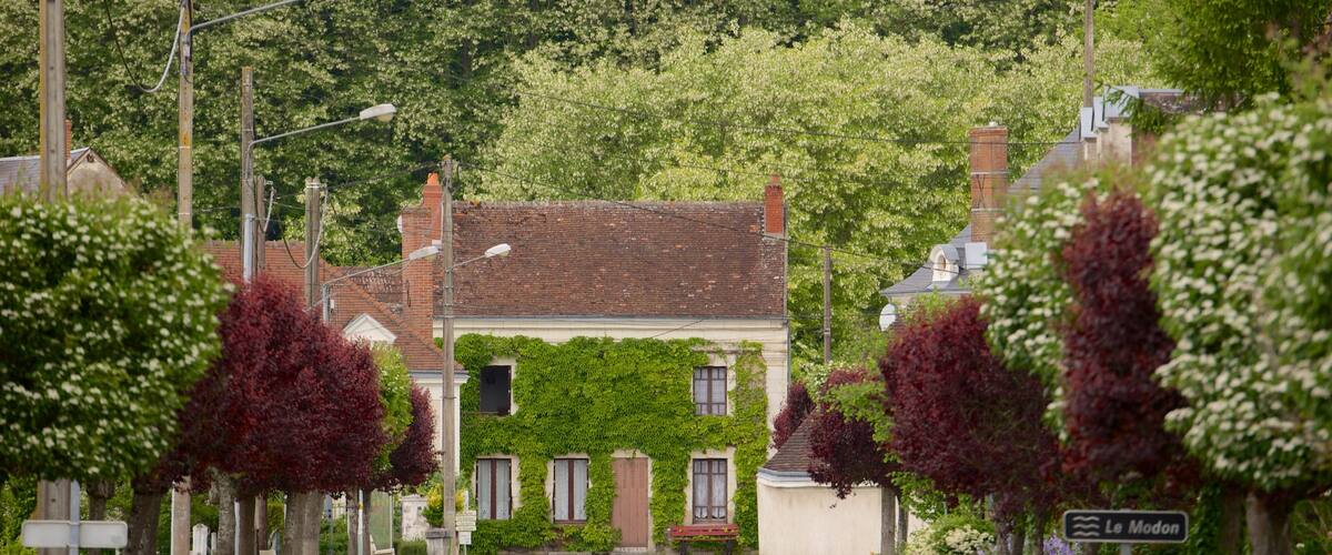 Centre - Val de Loire montrant petite ville ou village