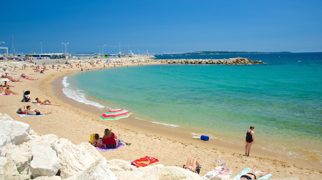 Plage du Midi das einen Sandstrand