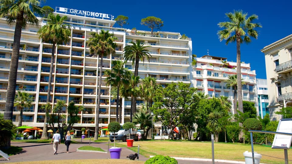 La Croisette toont een hotel