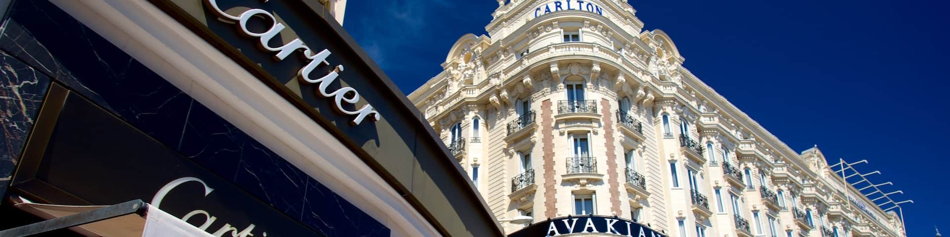 La Croisette which includes a hotel