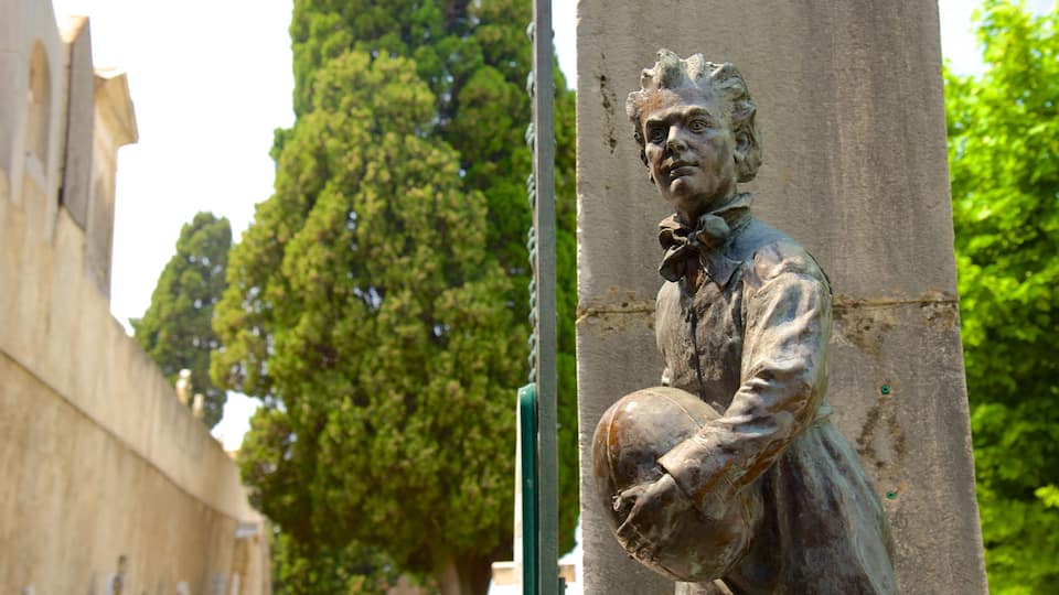 Menton caracterizando uma estátua ou escultura