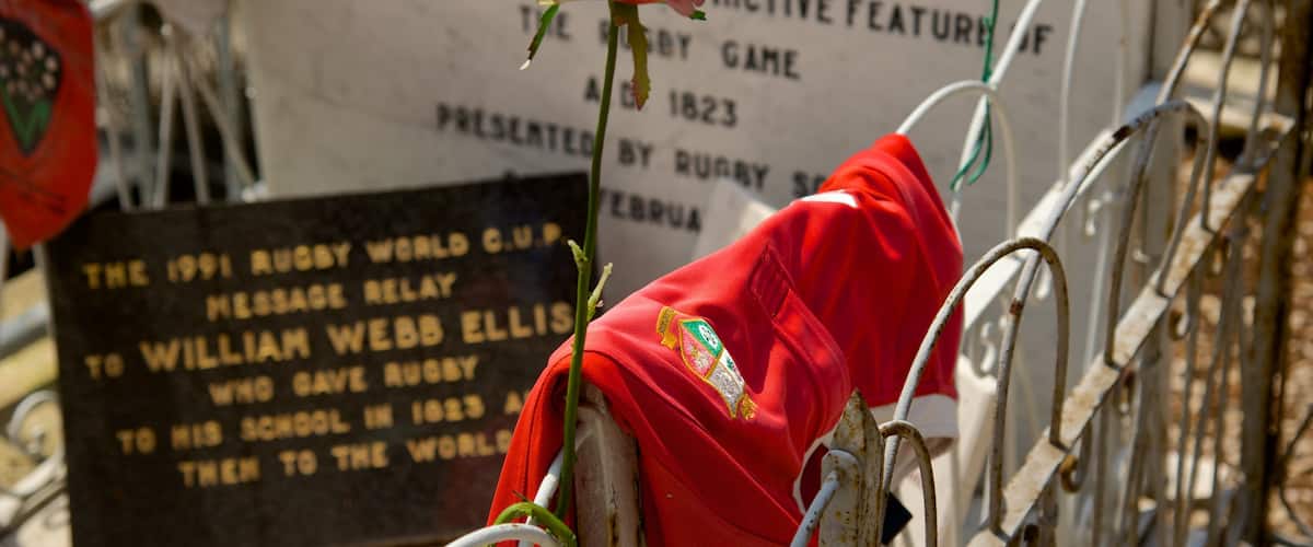 Menton mettant en vedette cimetière