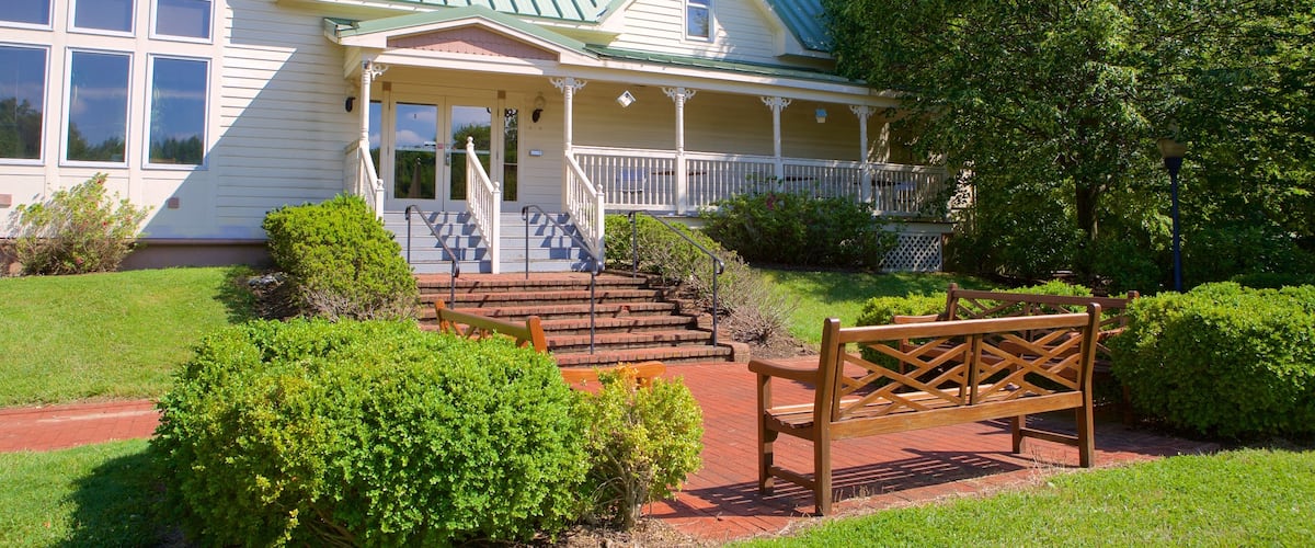 Maryland Quiet Waters Park featuring a garden and a house