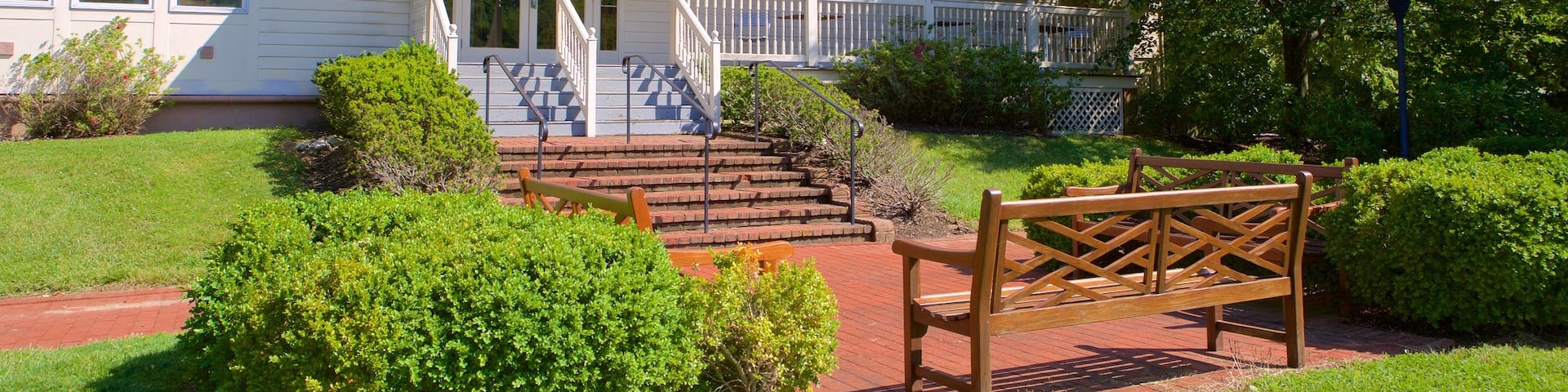 Maryland Quiet Waters Park welches beinhaltet Garten und Haus