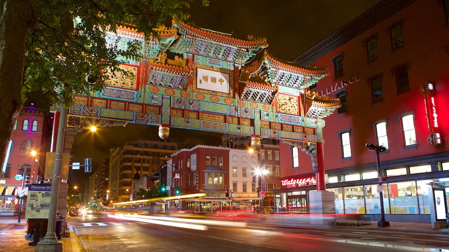 Washington featuring night scenes, street scenes and a city