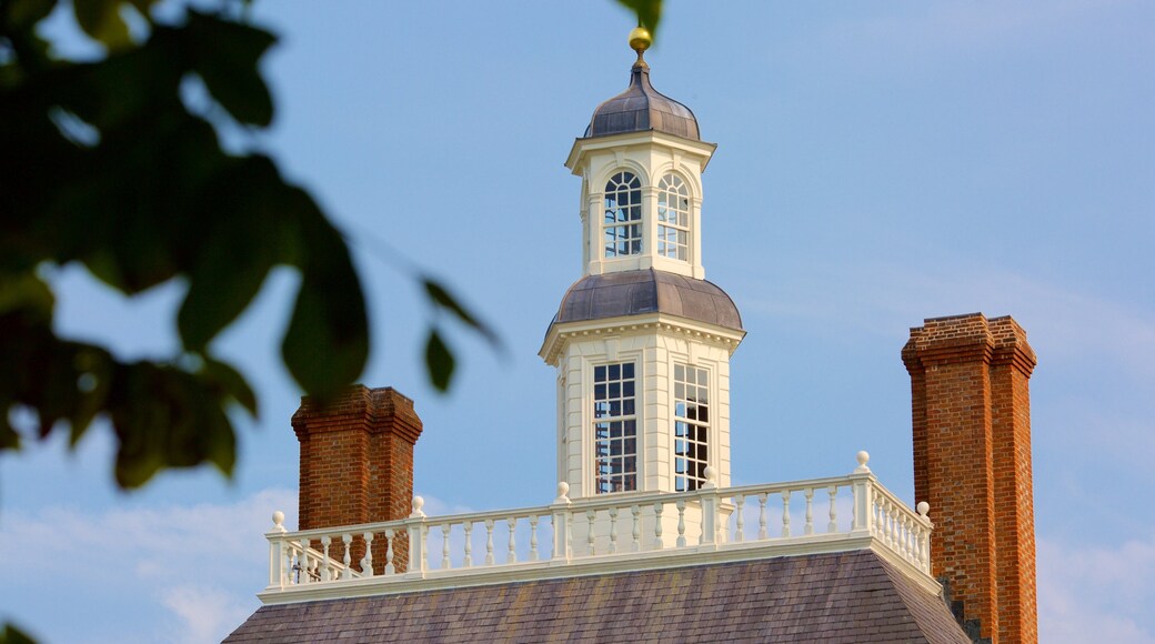 Governor\'s Palace showing heritage elements