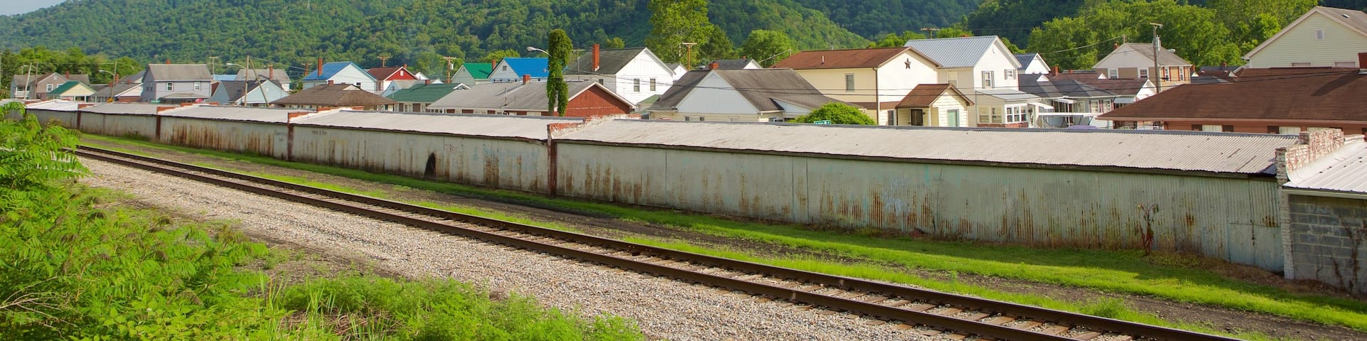 Centre-ouest de la Virginie mettant en vedette articles ferroviaires, petite ville ou village et scĂšnes tranquilles