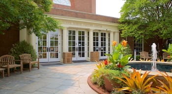 Lewis Ginter Botanical Garden featuring a fountain, a park and signage