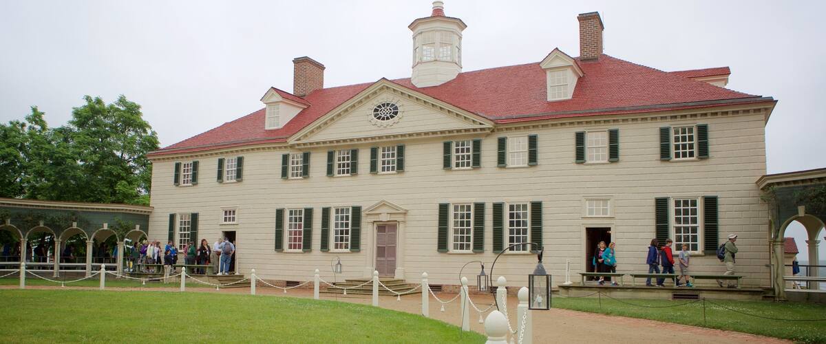 George Washington\'s Mount Vernon which includes heritage elements and a house