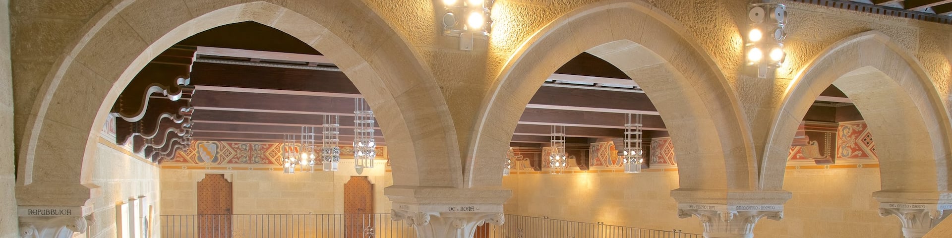 Palazzo Pubblico showing heritage architecture, interior views and an administrative buidling