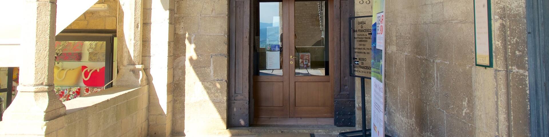 San Marino showing heritage elements