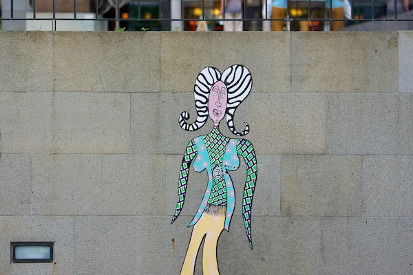 Liechtenstein Art Museum featuring outdoor art