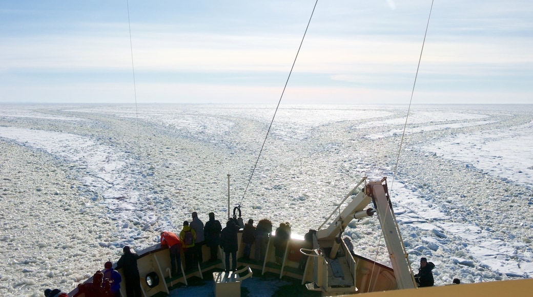 Kemi mettant en vedette neige, croisière et panoramas