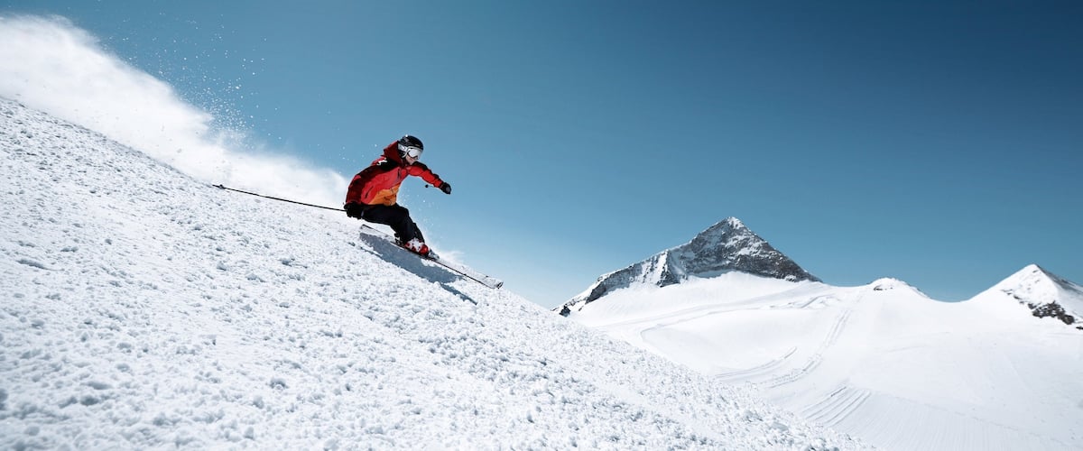 Hintertux Glacier Ski Resort showing snow skiing, mountains and snow