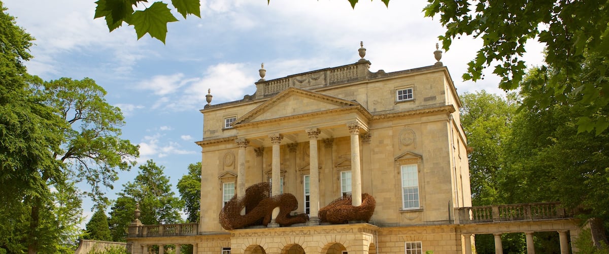 The Holburne Museum featuring heritage architecture
