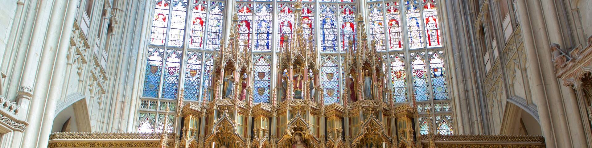 Gloucester Cathedral showing a church or cathedral, religious aspects and art