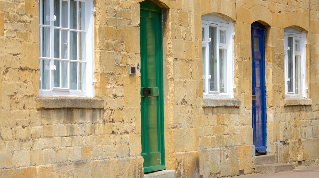 Chipping Campden showing heritage elements