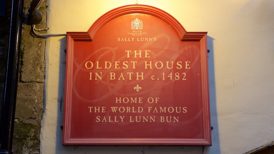 Sally Lunn\'s showing signage
