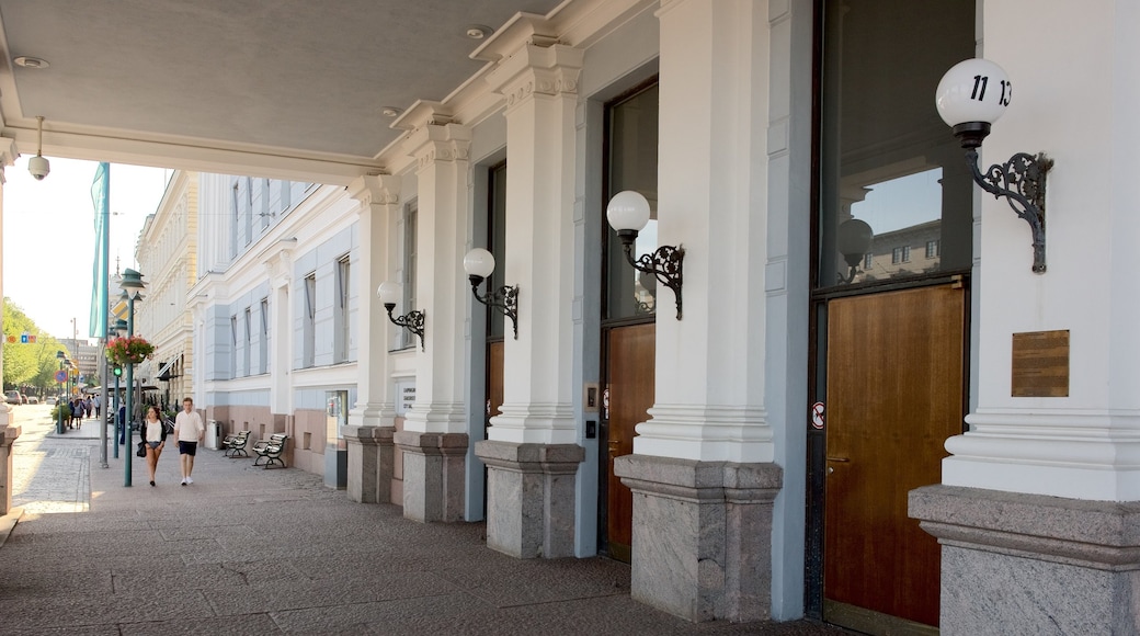 Ayuntamiento de Helsinki mostrando un edificio administrativo