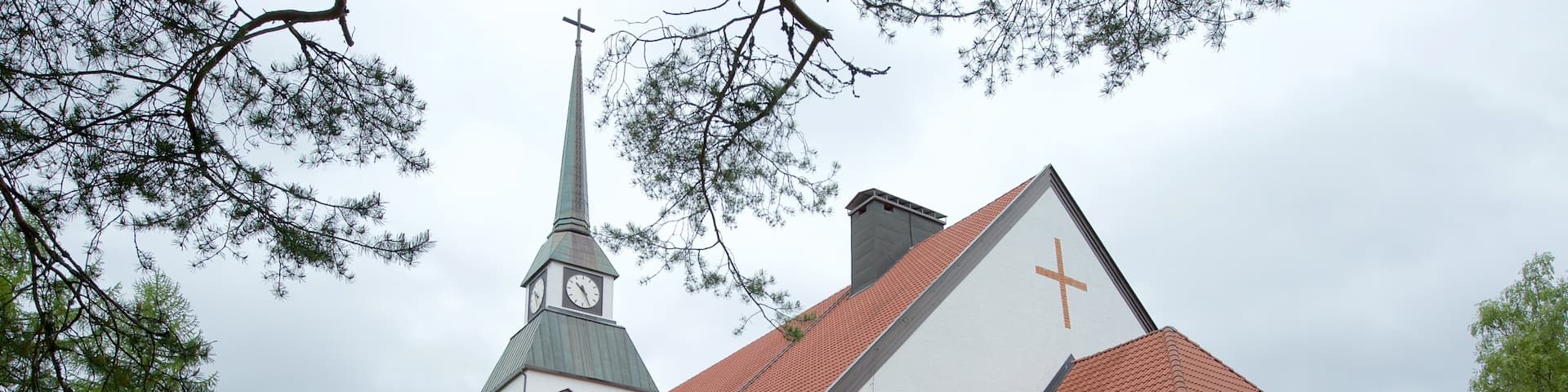 Kuusamo Church featuring a church or cathedral and religious aspects