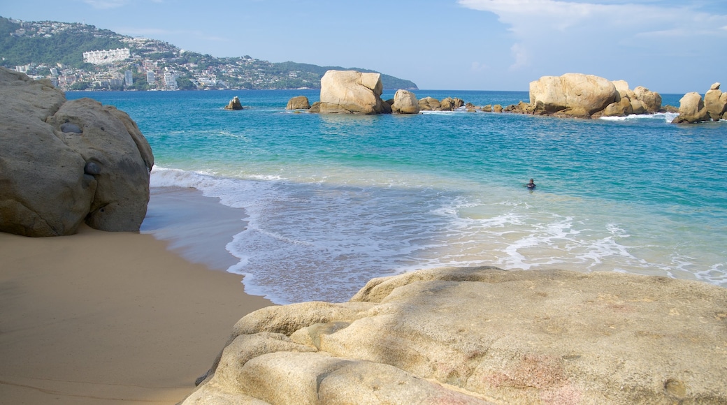 Praia de Condesa mostrando uma praia de areia