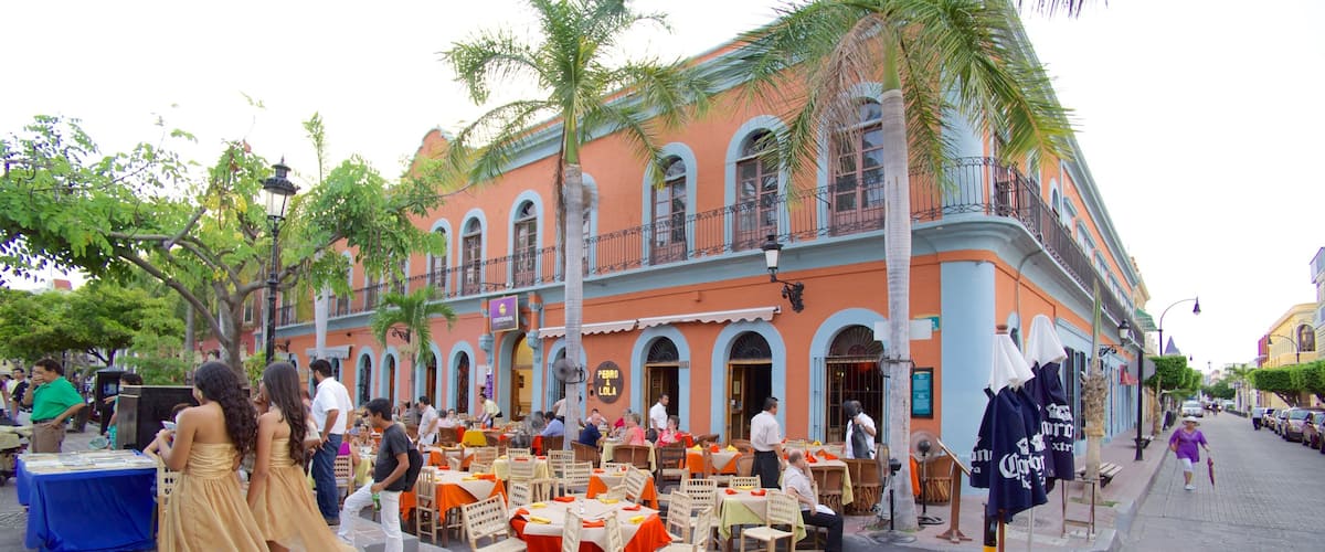 Plaza Machado montrant pause café