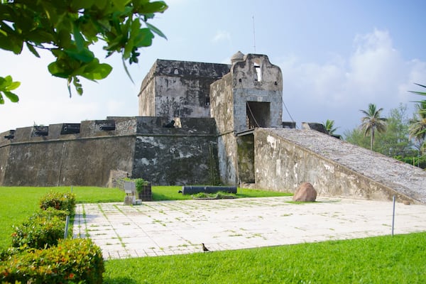Musée du Baluarte de Santiago montrant patrimoine historique