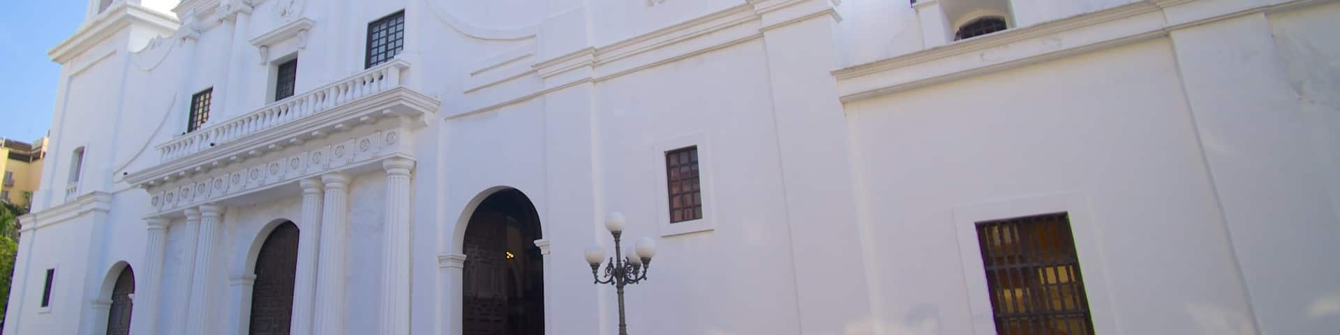 Veracruz Cathedral showing heritage architecture and a church or cathedral