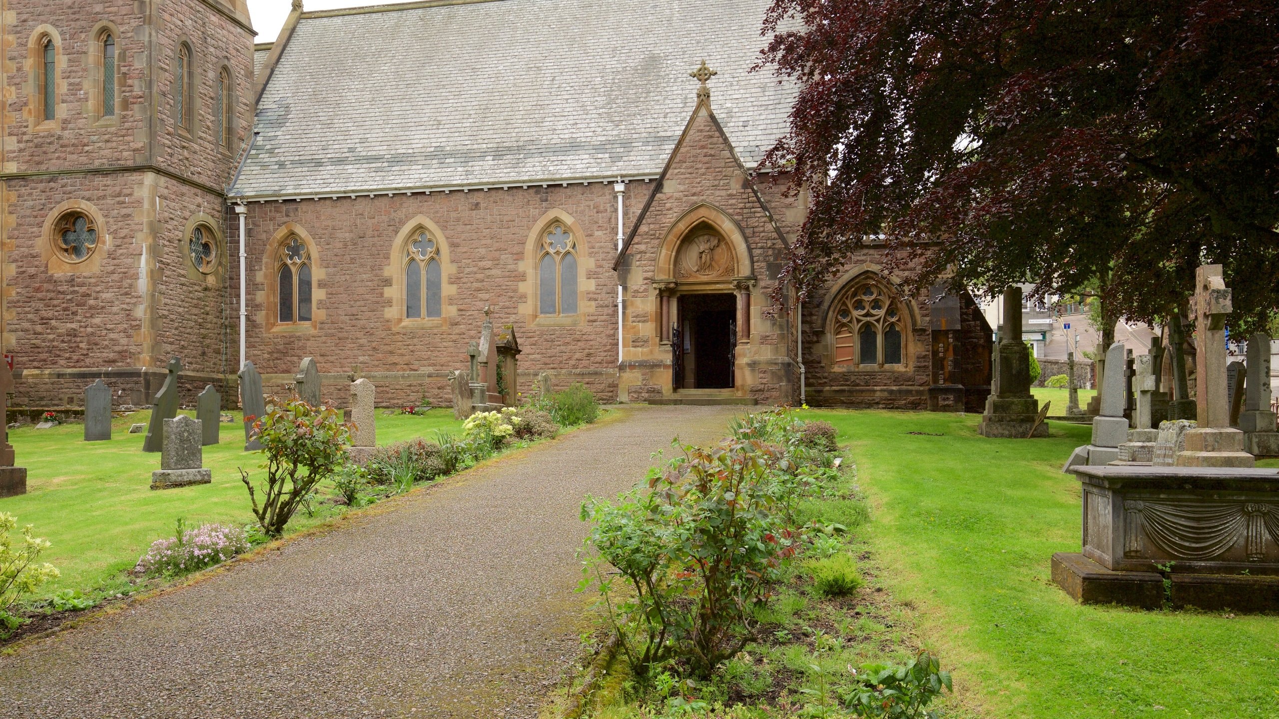 Fort William featuring a church or cathedral, heritage architecture and heritage elements