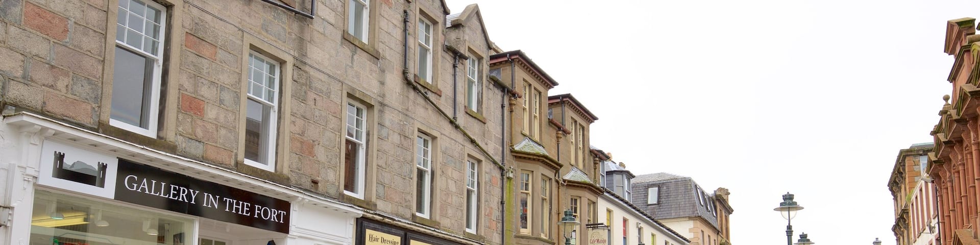 Fort William featuring street scenes