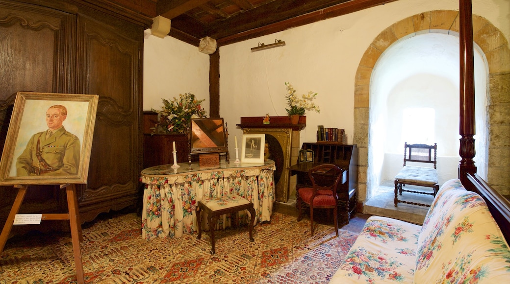 Duart Castle showing a house, heritage elements and interior views