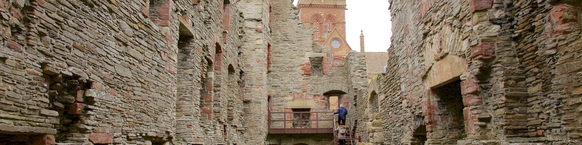 Earl\'s Palace which includes heritage architecture, heritage elements and building ruins