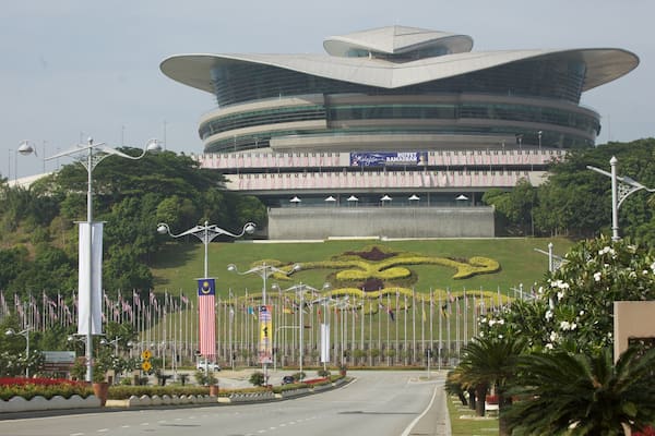 Shah Alam - Selangor qui includes architecture moderne