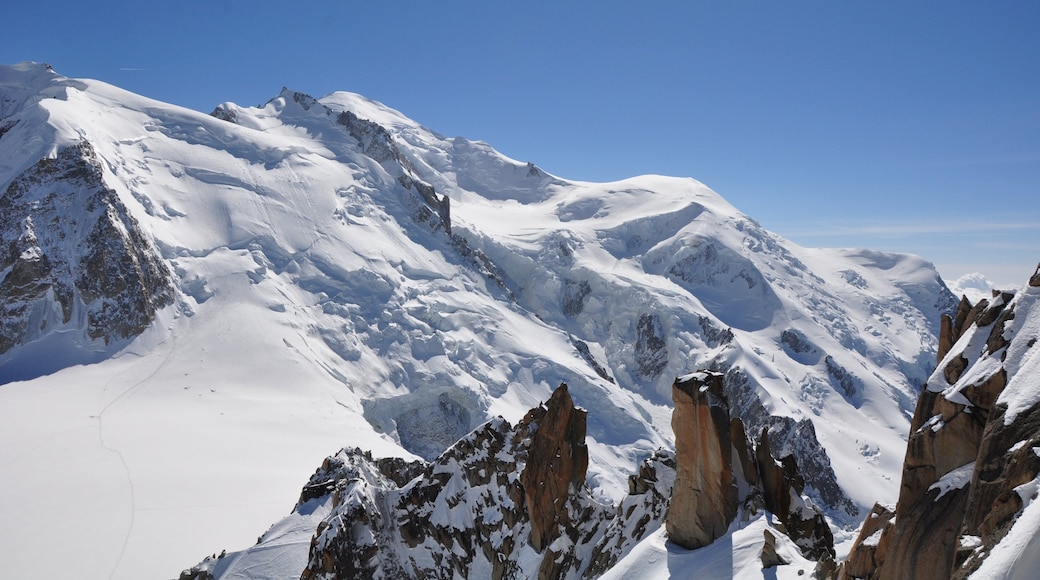 Mont Blanc en ChamonixMontBlanc Expedia Mont Blanc en ChamonixMontBlanc Expedia