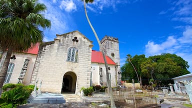 Bridgetown featuring religious aspects, a cemetery and heritage elements