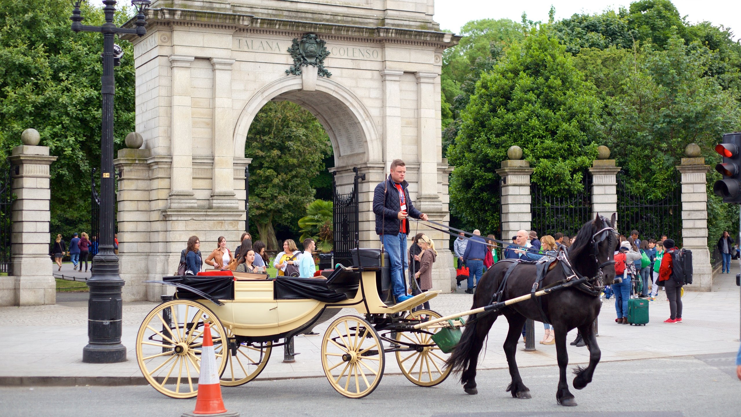 Top 20 St. Stephen's Green, Dublin condo and apartment rentals from 72