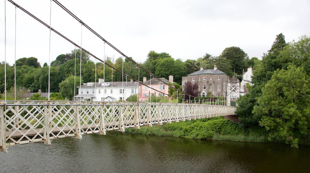 Fitzgerald Park featuring heritage architecture, a river or creek and a bridge