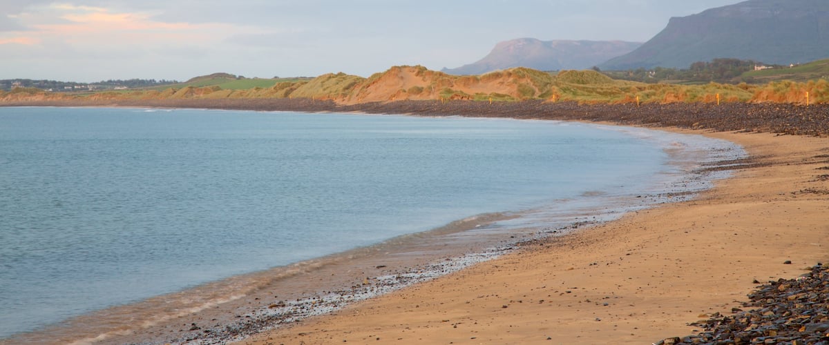 Streedagh Strand mettant en vedette vues littorales et plage de sable