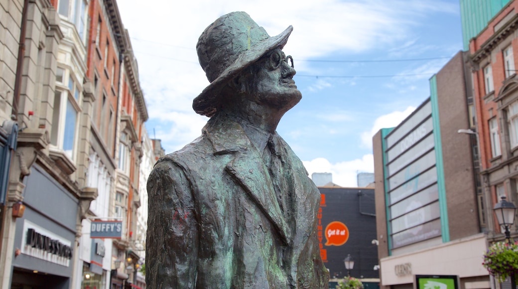Dublín mostrando una estatua o escultura, un monumento y elementos patrimoniales