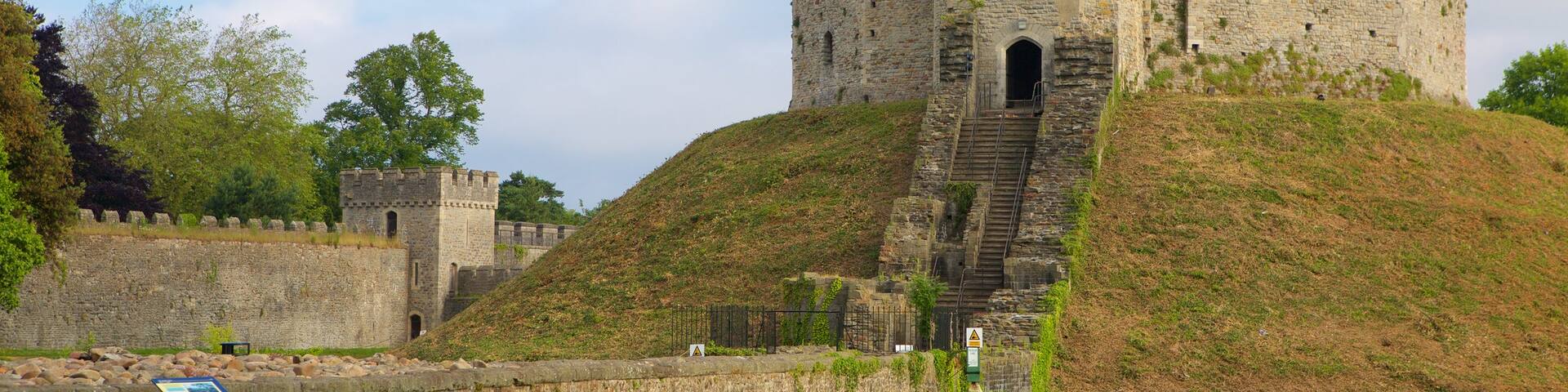 Cardiff Castle featuring a castle, heritage elements and heritage architecture