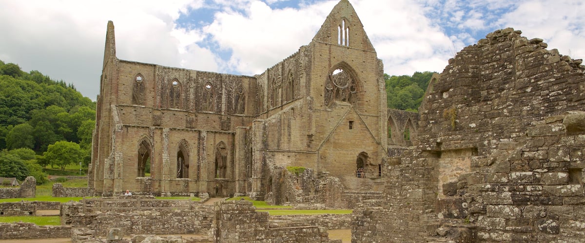 Tintern Abbey featuring a ruin, heritage architecture and heritage elements