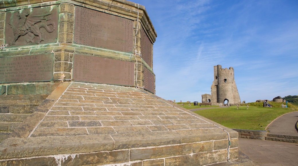 Aberystwyth Castle showing a monument, a statue or sculpture and heritage elements